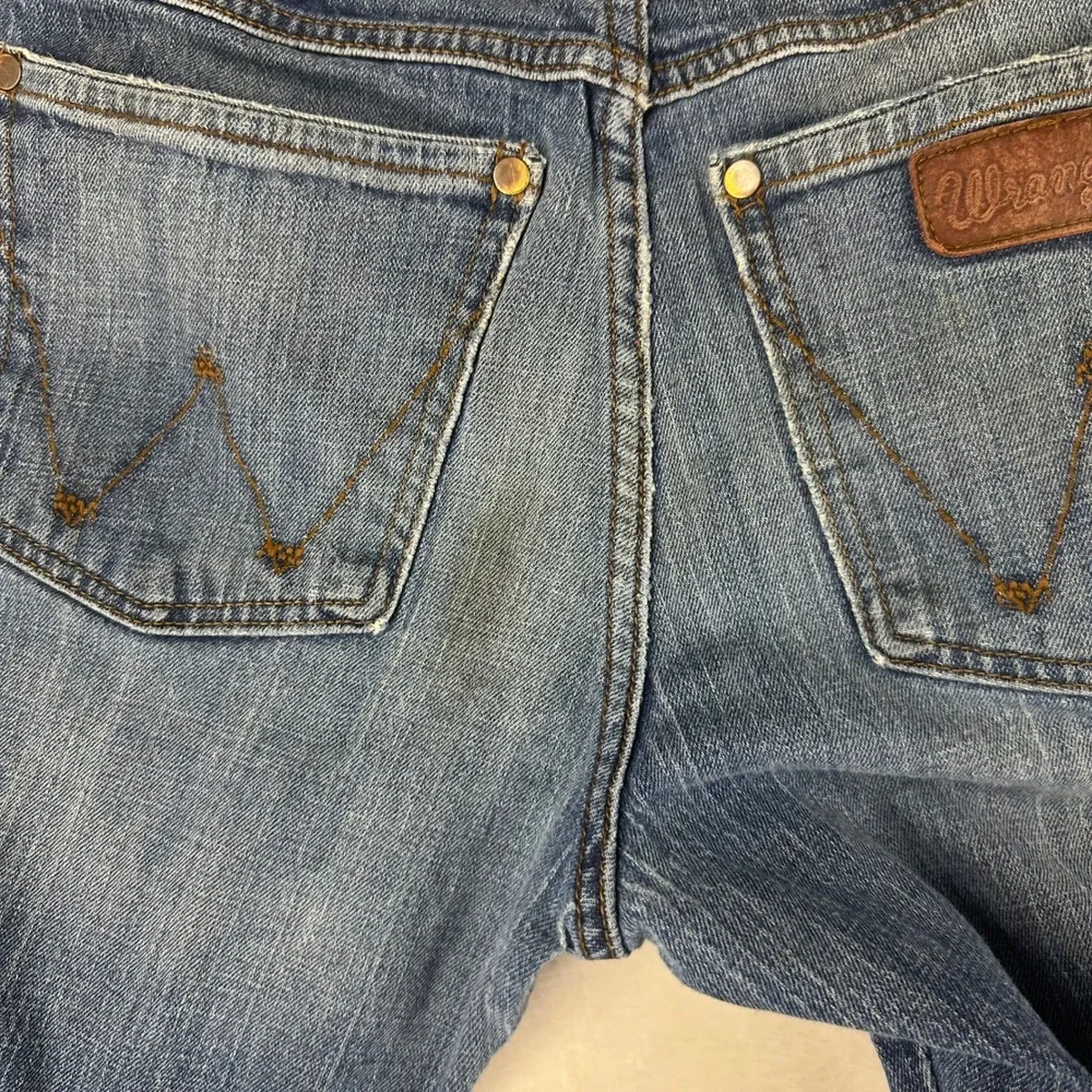 Wrangler Jeans Men Jackson Straight 28x30 Blue Denim Workwear Stained Distressed